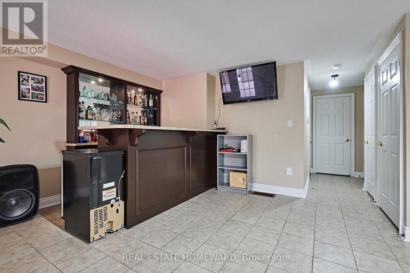 4 Isaac Devins Avenue  Vaughan (East Woodbridge), L4L0A4 | Image 25