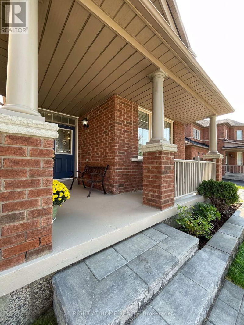 35 Nichols Boulevard  Markham (Cachet), L6C3A6 | Image 2