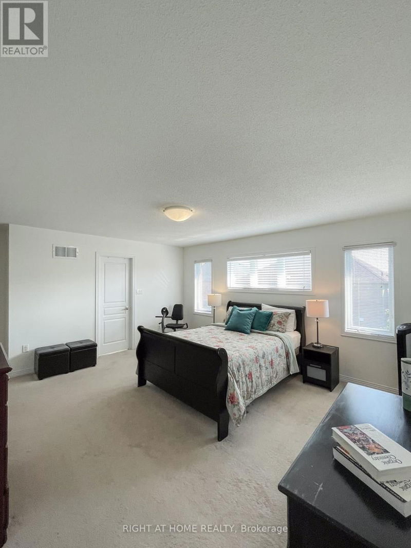 35 Nichols Boulevard  Markham (Cachet), L6C3A6 | Image 21