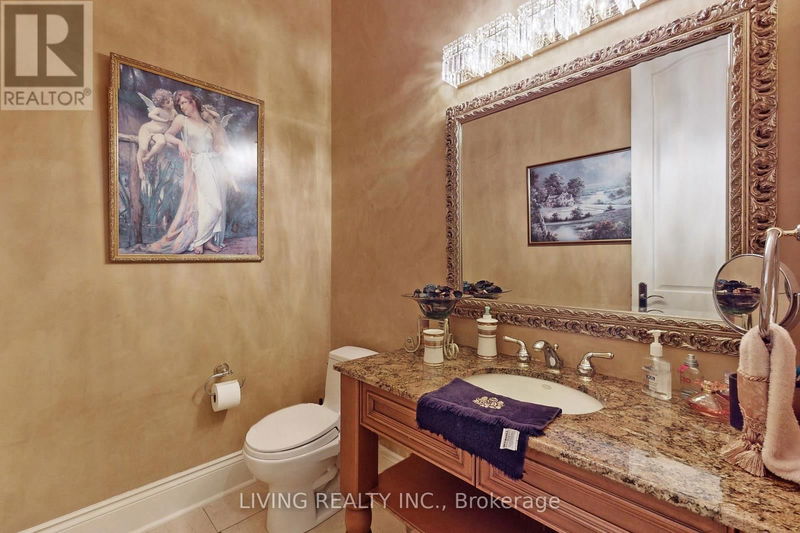 128 Boake Trail  Richmond Hill (Bayview Hill), L4B4B7 | Image 20