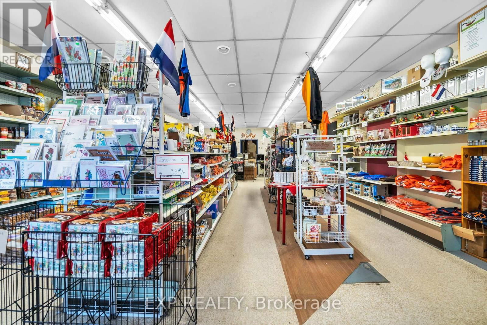 15 HOLLAND STREET EAST Image 4