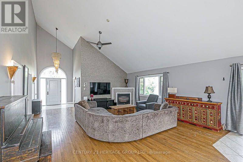 21 Windsor Drive North Whitchurch-Stouffville, L4A7X3 | Image 13