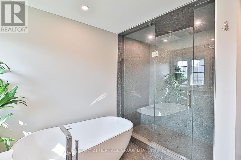 21 Windsor Drive North Whitchurch-Stouffville, L4A7X3 | Image 23