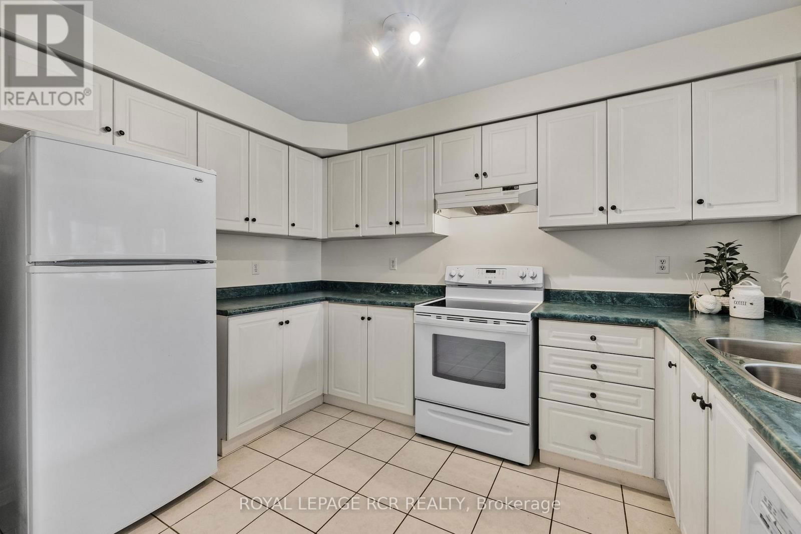 625 BONDI AVENUE Image 7