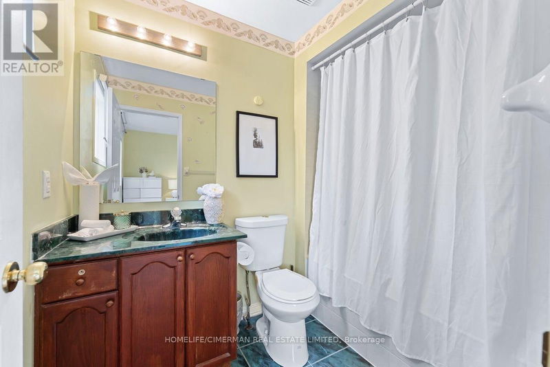 39 Vanity Crescent  Richmond Hill (Langstaff), L4B4E5 | Image 22