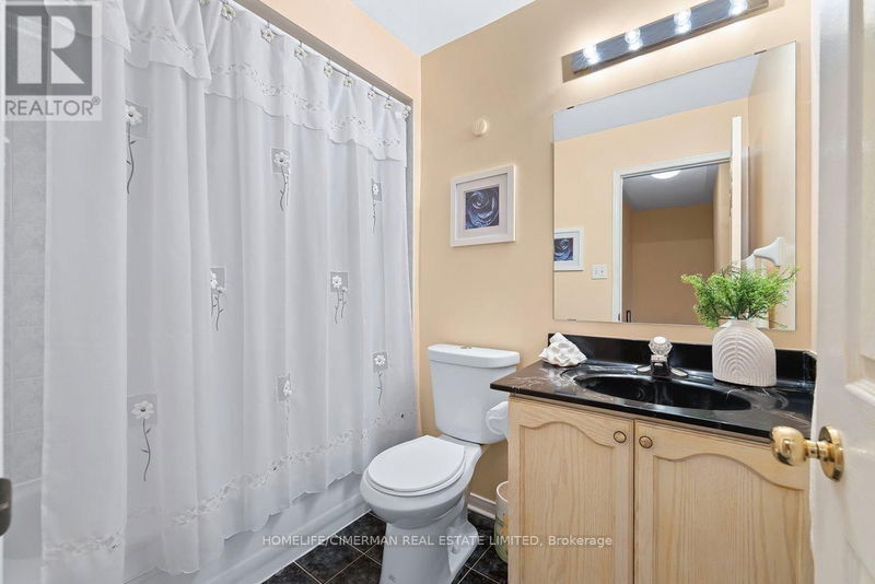 39 Vanity Crescent  Richmond Hill (Langstaff), L4B4E5 | Image 26