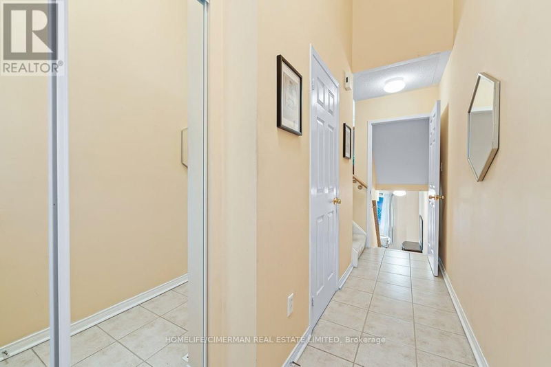 39 Vanity Crescent  Richmond Hill (Langstaff), L4B4E5 | Image 28