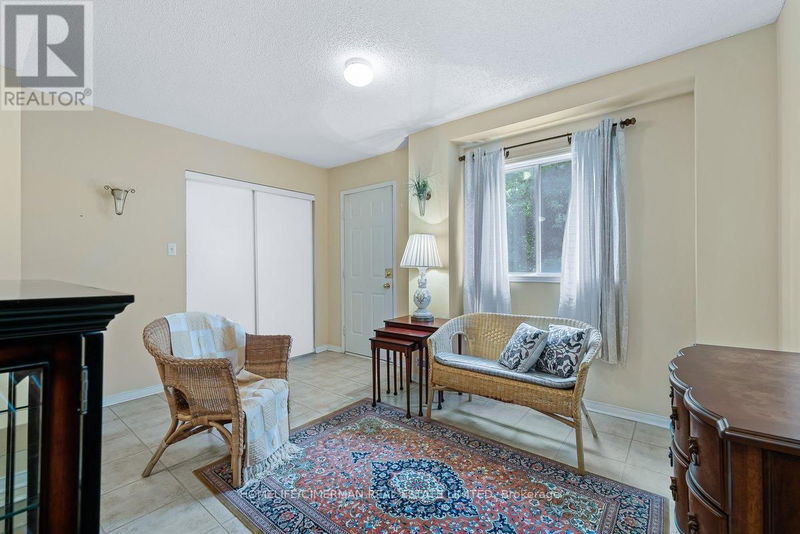 39 Vanity Crescent  Richmond Hill (Langstaff), L4B4E5 | Image 32