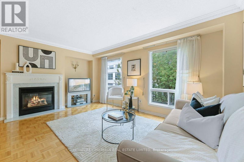 39 Vanity Crescent  Richmond Hill (Langstaff), L4B4E5 | Image 7