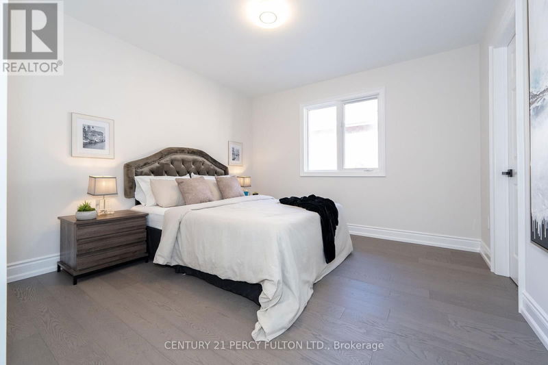 10 Burndenford Crescent  Markham (Markville), L3P7Z3 | Image 25