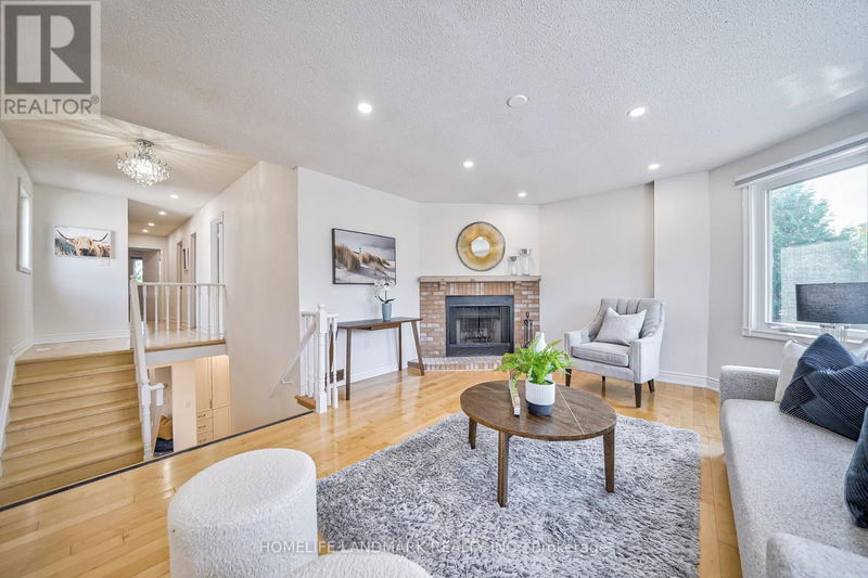 99 Carl Tennen Street  Vaughan (Brownridge), L4J7B9 | Image 20