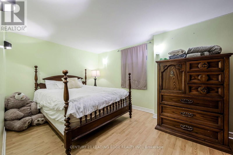 71 Devins Drive  Aurora (Aurora Heights), L4G2Z5 | Image 33