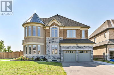 96 Mitchell Place  Newmarket (Glenway Estates), L3Y0C7 | Image 1