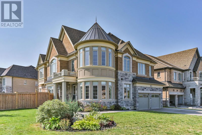 96 Mitchell Place  Newmarket (Glenway Estates), L3Y0C7 | Image 2