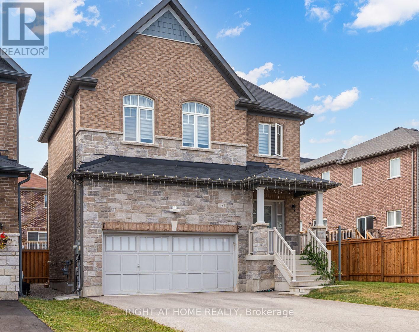 1187 PEELAR CRESCENT Image 3