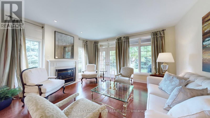 3 Snead's Green null  Whitchurch-Stouffville (Ballantrae), L4A1M3 | Image 6