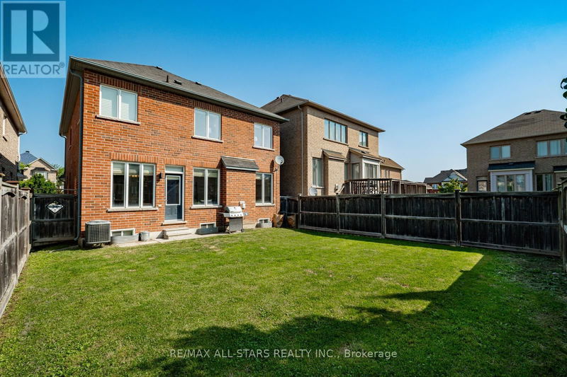 376 Mantle Avenue  Whitchurch-Stouffville (Stouffville), L4A0R8 | Image 32