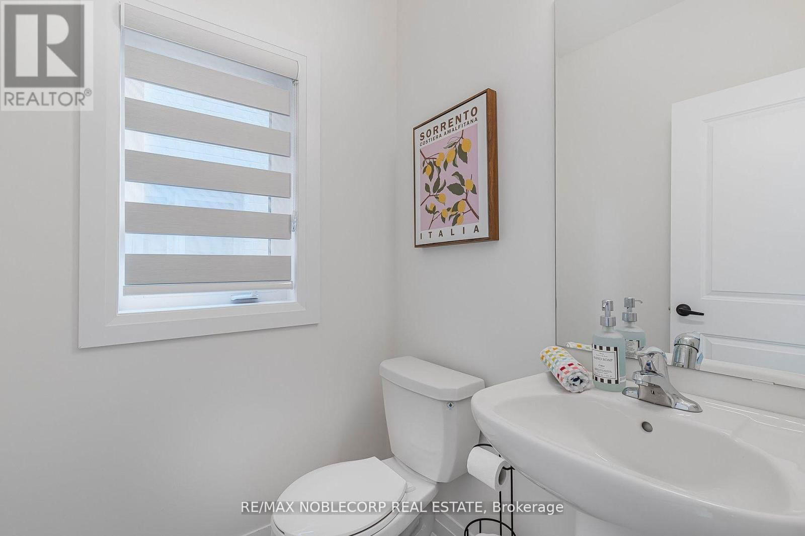 1533 HARKER STREET Image 5