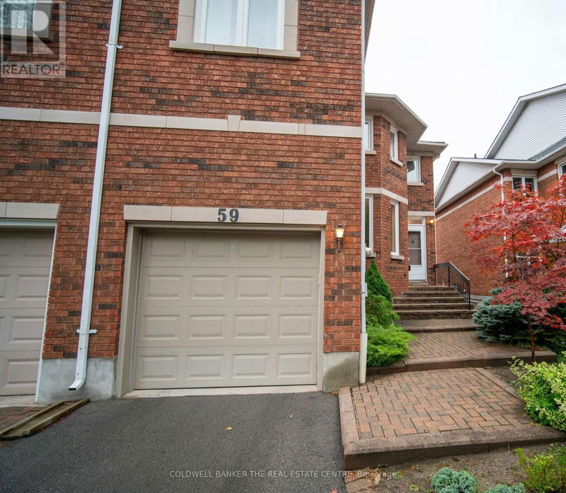 59 Brownstone Circle  Vaughan (Crestwood-Springfarm-Yorkhill), L4J7P8 | Image 2