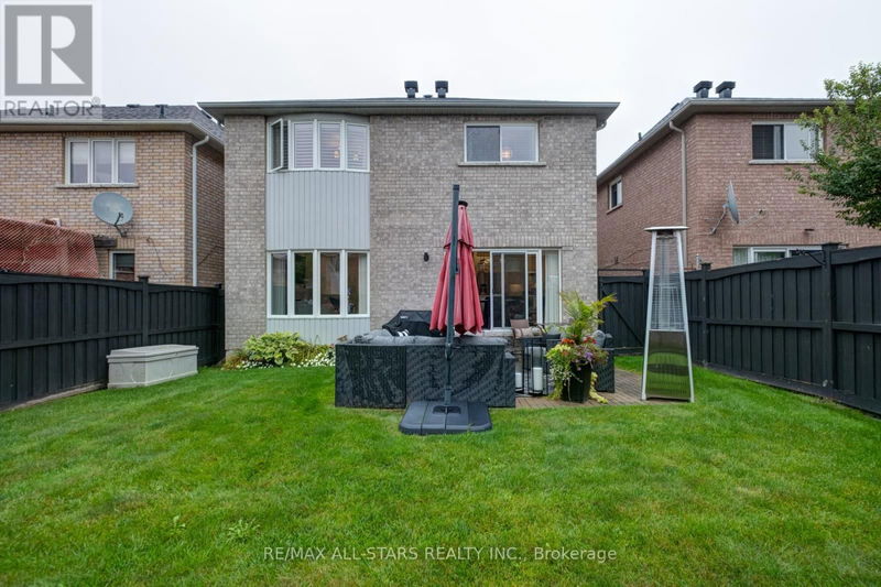 64 Ralph Chalmers Avenue  Markham (Wismer), L6E2C5 | Image 30