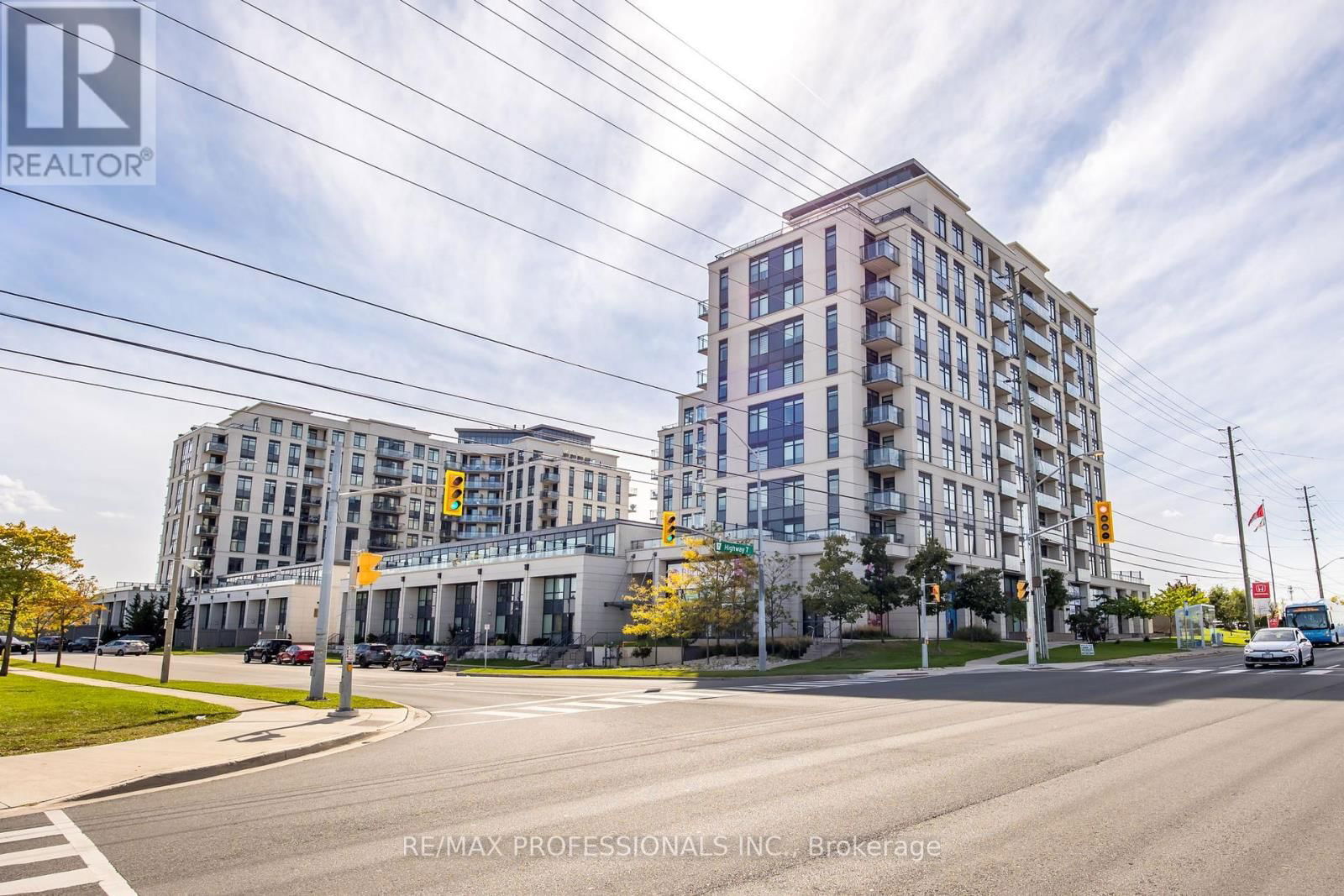 209 - 12 WOODSTREAM BOULEVARD Image 3