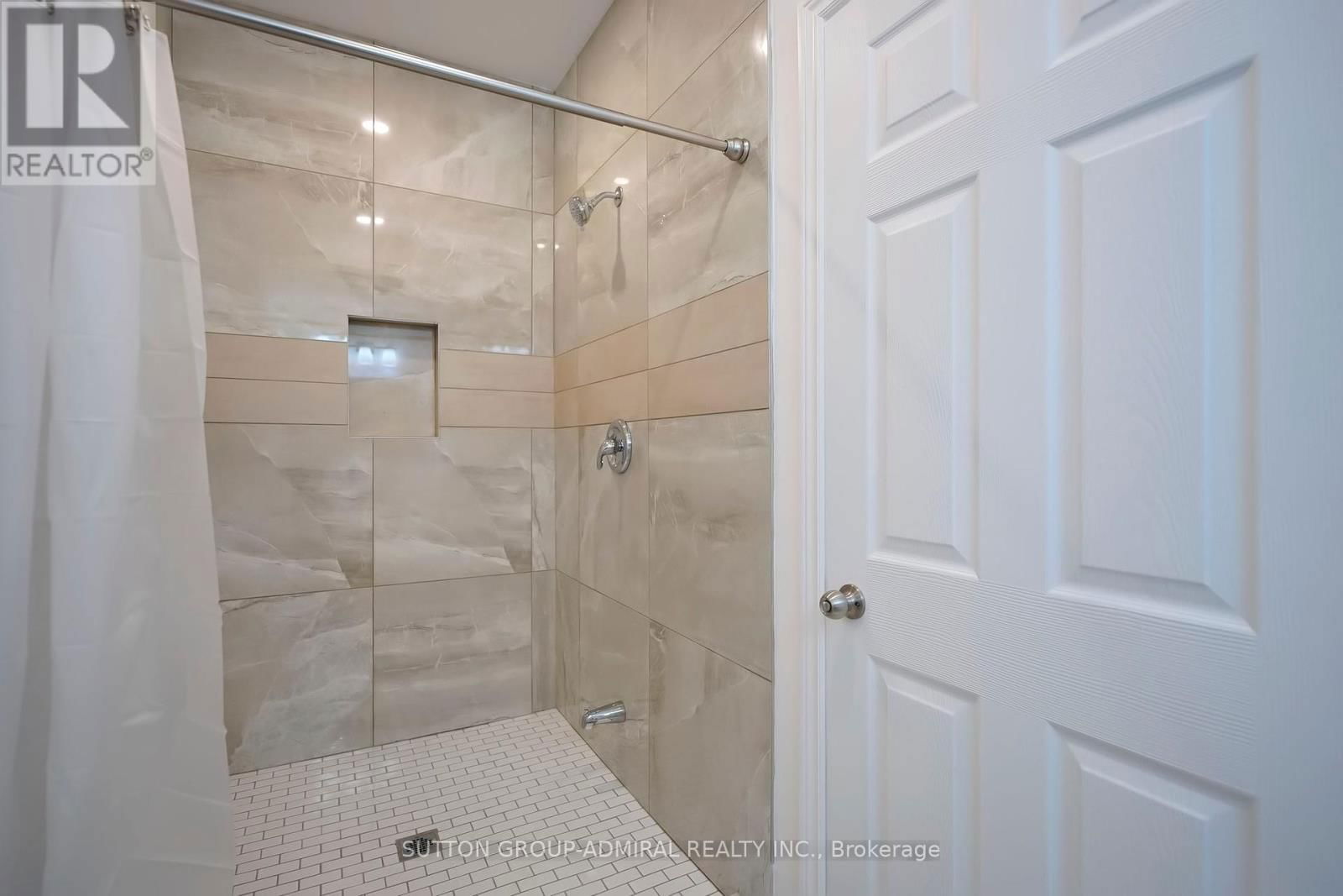 41 MATHEW LEPPER COURT Image 14