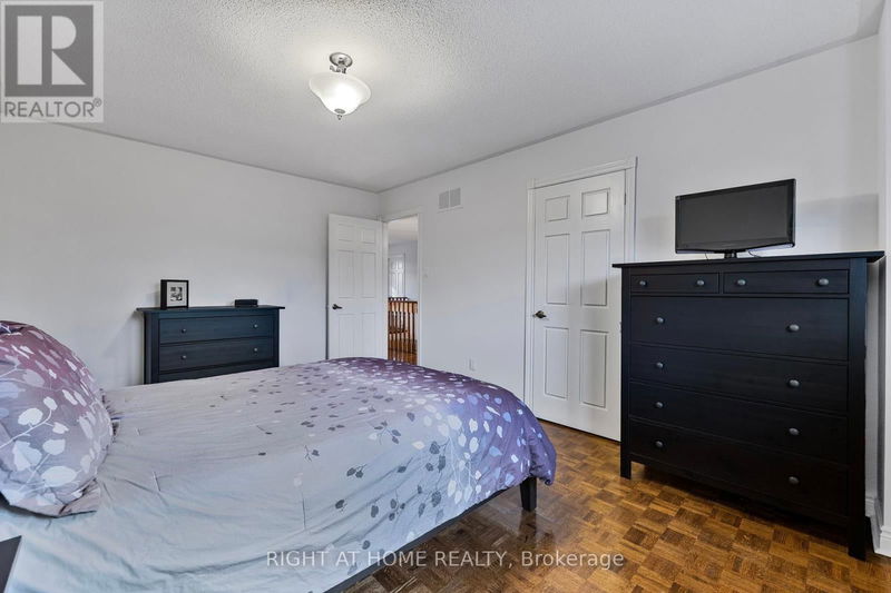 91 Calgary Gardens  Vaughan (Islington Woods), L4L8B3 | Image 20