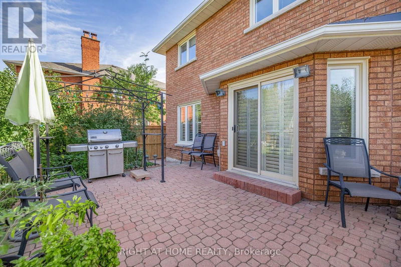 91 Calgary Gardens  Vaughan (Islington Woods), L4L8B3 | Image 30