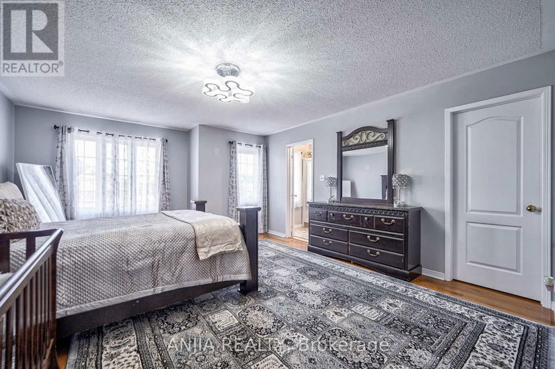 414 Reeves Way Boulevard  Whitchurch-Stouffville (Stouffville), L4A0H2 | Image 22