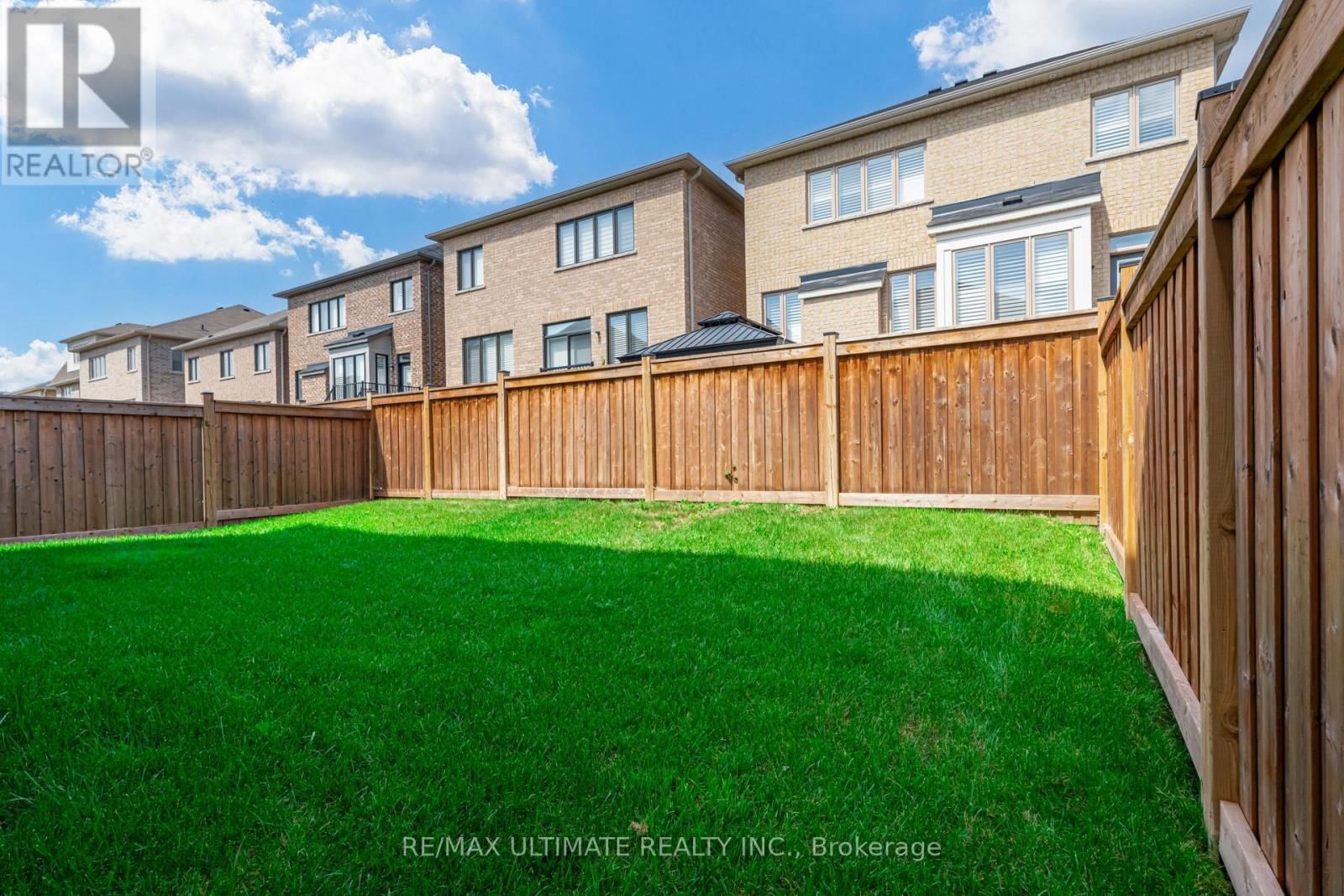 42 BUTTONLEAF CRESCENT Image 37