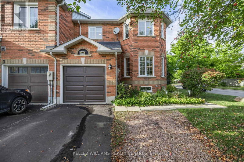 1 Silverdart Crescent  Richmond Hill (Oak Ridges), L4E3T7 | Image 2