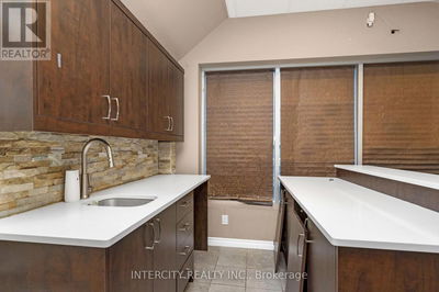 Image #1 of Commercial for Sale at 5 & 6 - 7611 Pine Valley Drive, Vaughan , Ontario