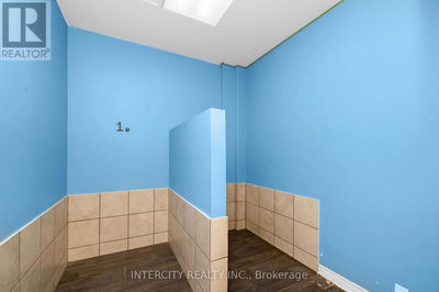 Image #1 of Commercial for Sale at 5 & 6 - 7611 Pine Valley Drive, Vaughan , Ontario