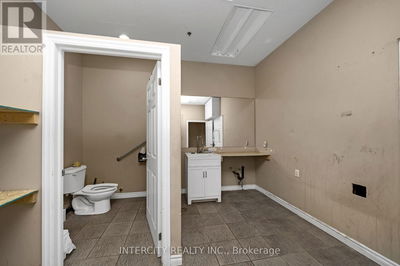 Image #1 of Commercial for Sale at 5 & 6 - 7611 Pine Valley Drive, Vaughan , Ontario