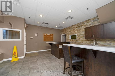 Image #1 of Commercial for Sale at 5 & 6 - 7611 Pine Valley Drive, Vaughan , Ontario