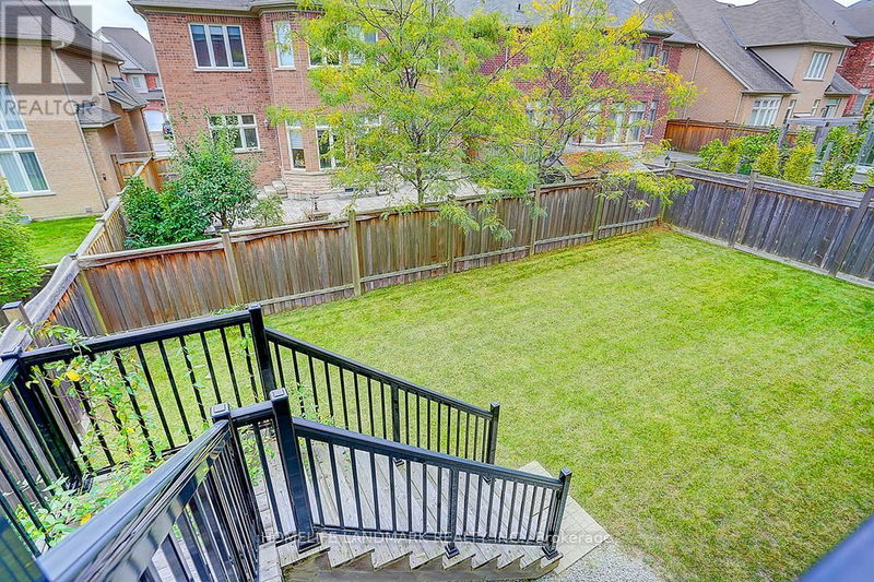 60 Royal West Road West Markham (Angus Glen), L6C0L5 | Image 37