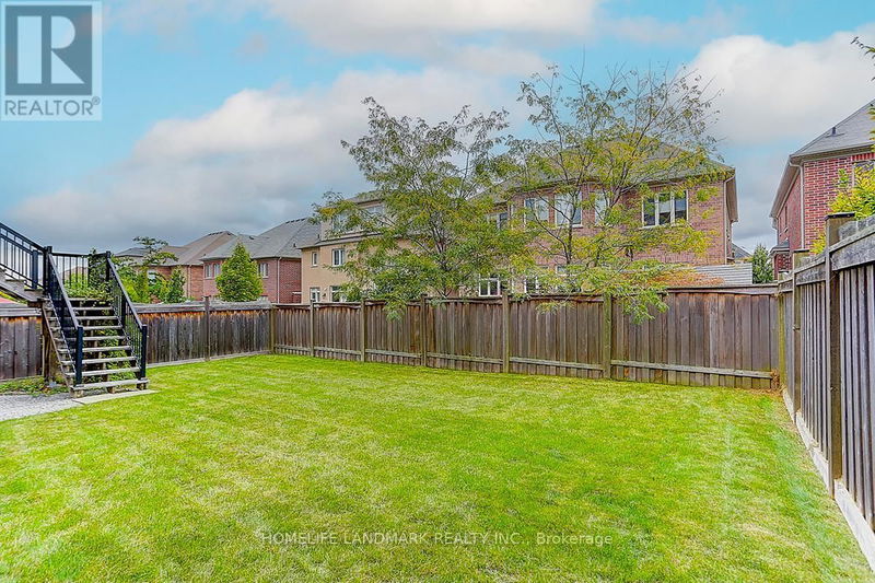 60 Royal West Road West Markham (Angus Glen), L6C0L5 | Image 38