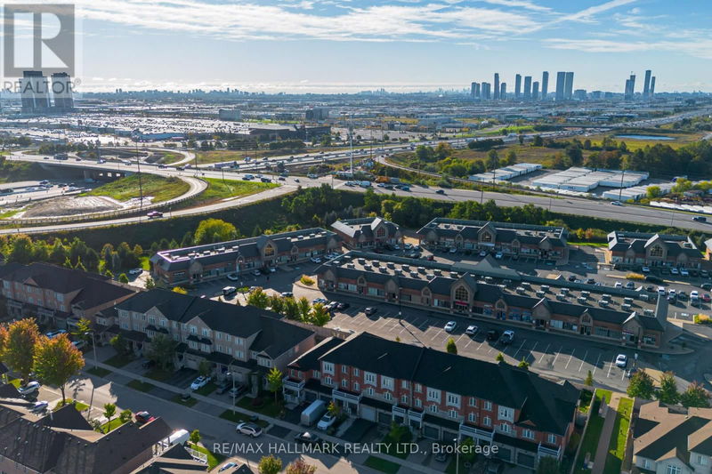 187 Hawkview Boulevard  Vaughan (Vellore Village), L4H3S5 | Image 38