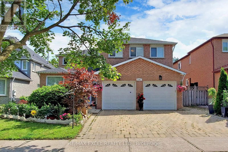 391 Manhattan Drive  Markham (Markville), L3P7H1 | Image 1