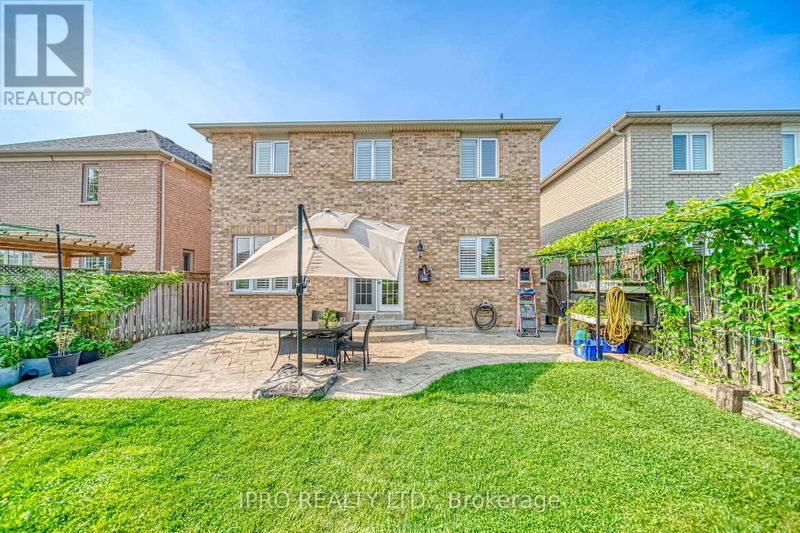 7 Gladstone Avenue  Vaughan (Maple), L6A2C2 | Image 26