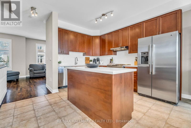 132 VITTORIO DE LUCA Drive  Vaughan (East Woodbridge), L4L3S3 | Image 12