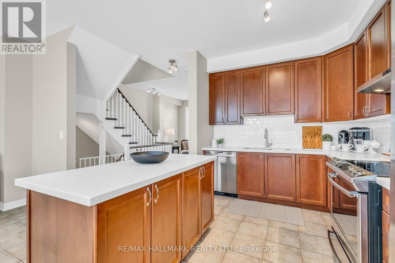 132 VITTORIO DE LUCA Drive  Vaughan (East Woodbridge), L4L3S3 | Image 16