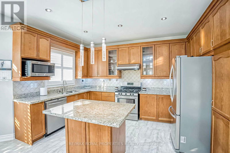 38 Sanders Drive  Markham (Box Grove), L6B0M3 | Image 12