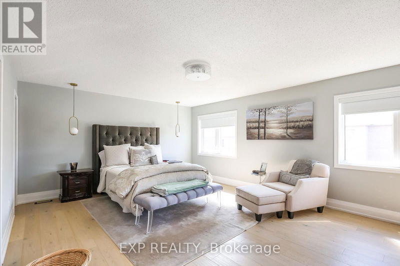 8 Philips Lake Court  Richmond Hill (Jefferson), L4E0M2 | Image 18