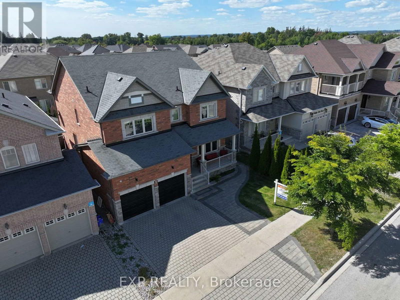 8 Philips Lake Court  Richmond Hill (Jefferson), L4E0M2 | Image 2