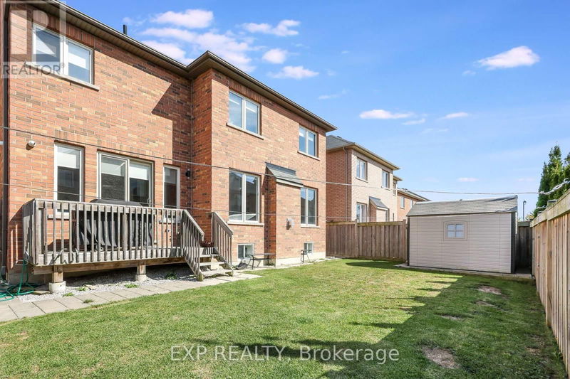 8 Philips Lake Court  Richmond Hill (Jefferson), L4E0M2 | Image 39