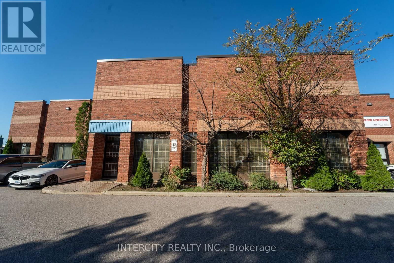 2 - 750 MILLWAY AVENUE Image 1