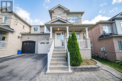 315 Flagstone Way  Newmarket (Woodland Hill), L3X2R8 | Image 1