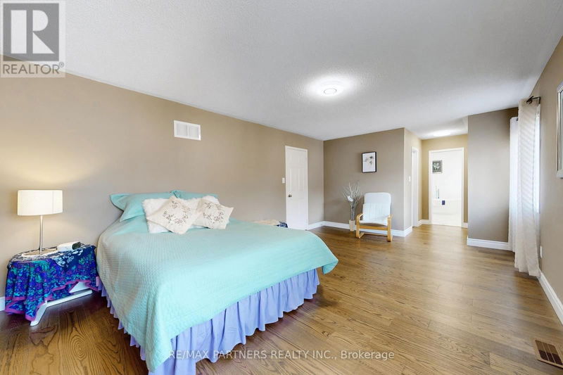 36 Westchester Crescent  Markham (Berczy), L6C2X6 | Image 22