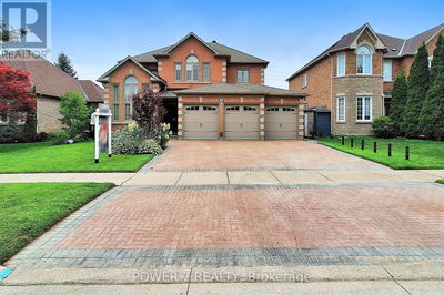 100 Forester Crescent  Markham (Cachet), L6C1S1 | Image 1